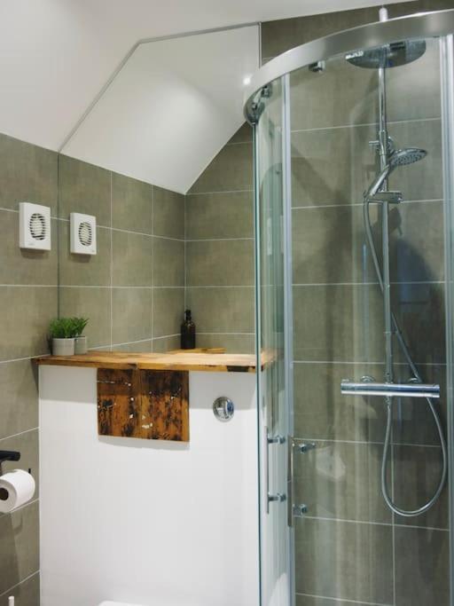 The Palm House Falmouth - Minutes From The Beach! エクステリア 写真