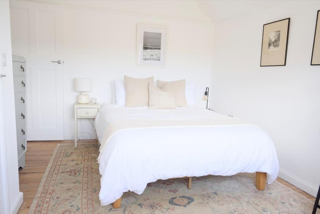 The Palm House Falmouth - Minutes From The Beach! エクステリア 写真